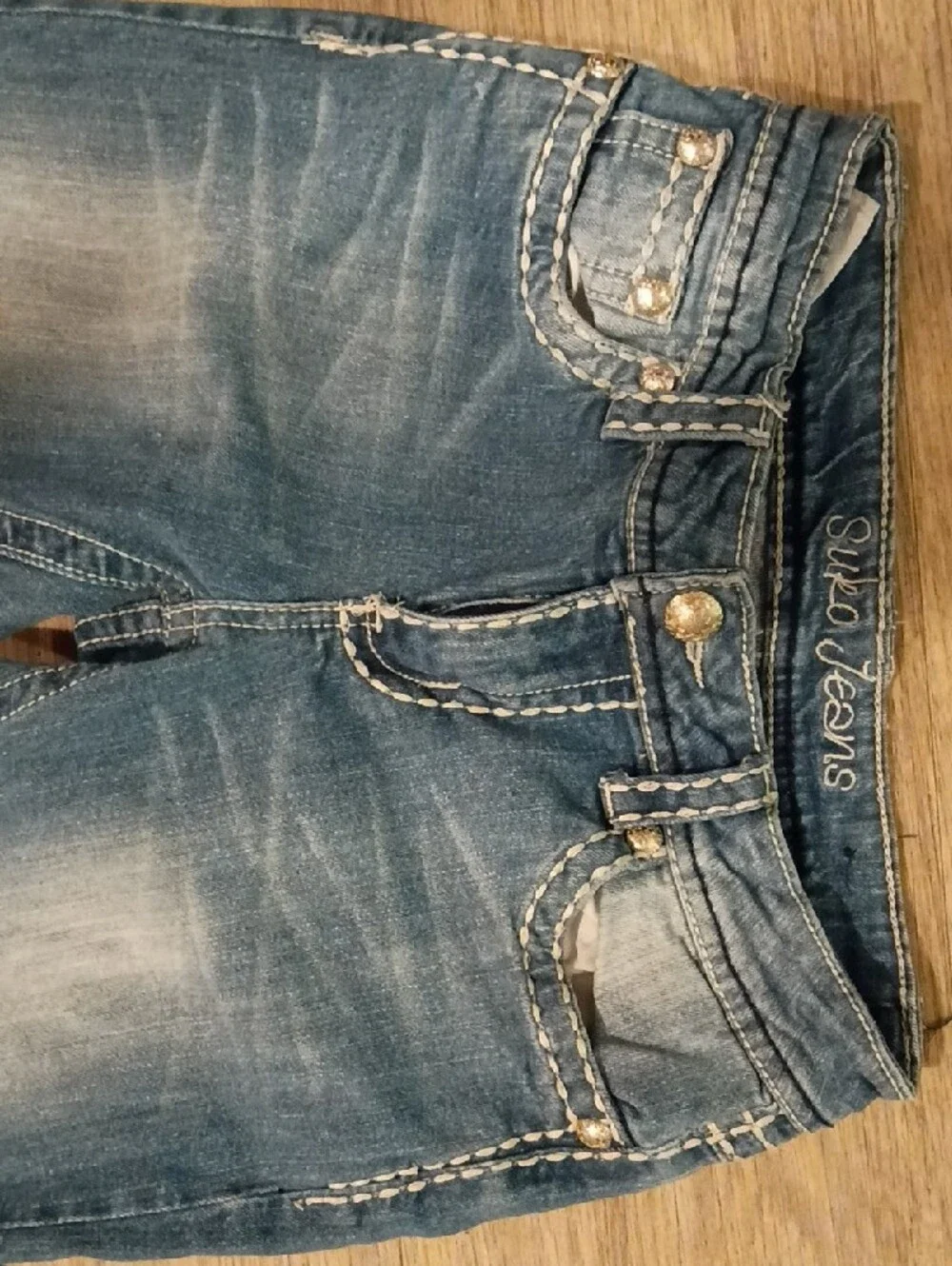SILVER Jeans Women’s Faded Blue Flare Jean